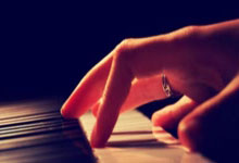 詹姆斯分享防守秘籍：及時提醒隊友的小技巧.